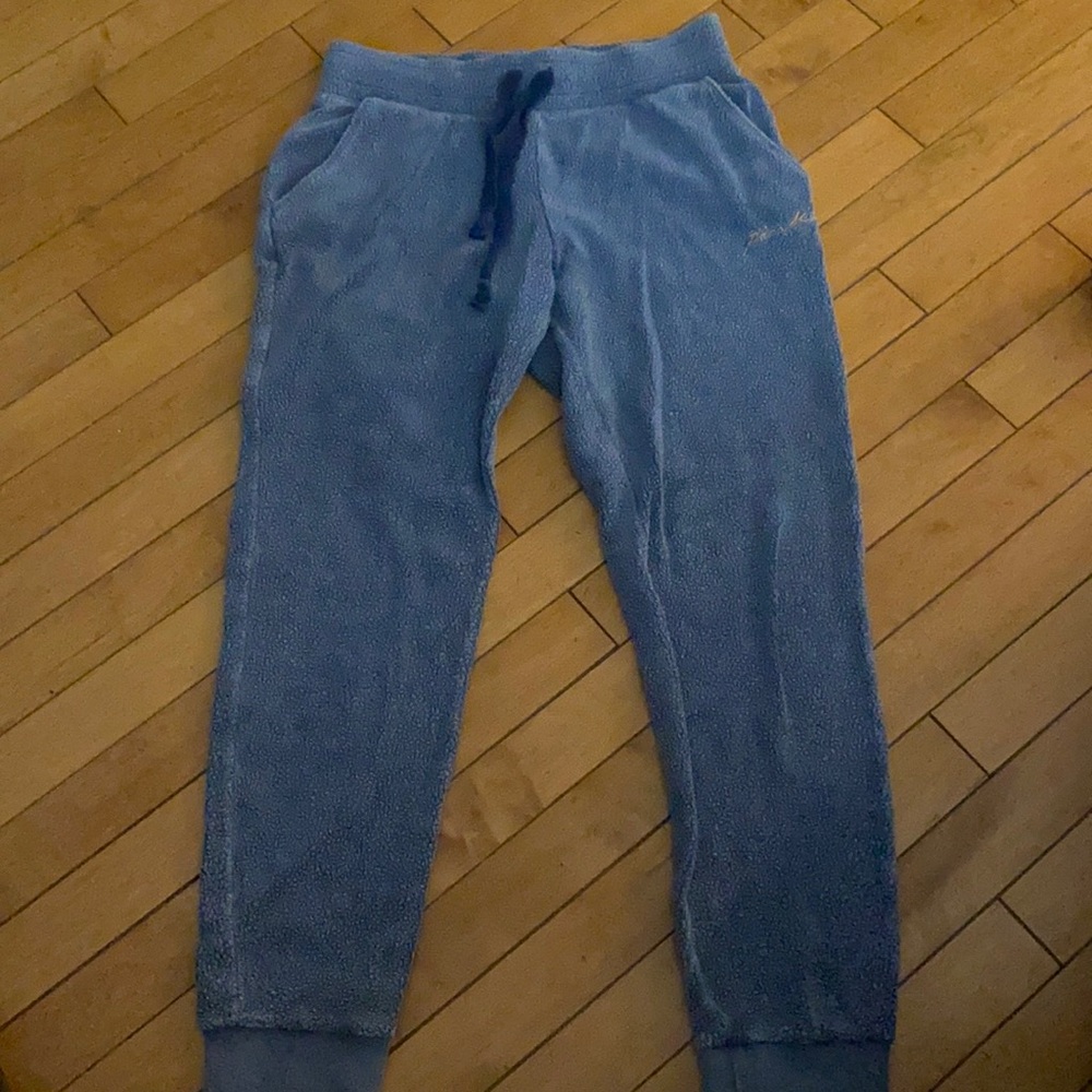 Fuzzy sweats from Pink. Great condition.